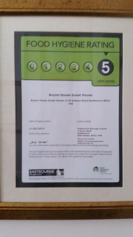 Boyne House Guest House Eastbourne Bagian luar foto