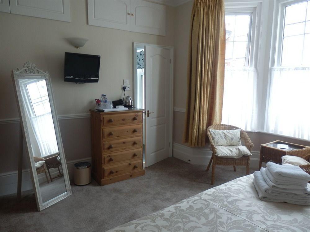 Boyne House Guest House Eastbourne Bagian luar foto