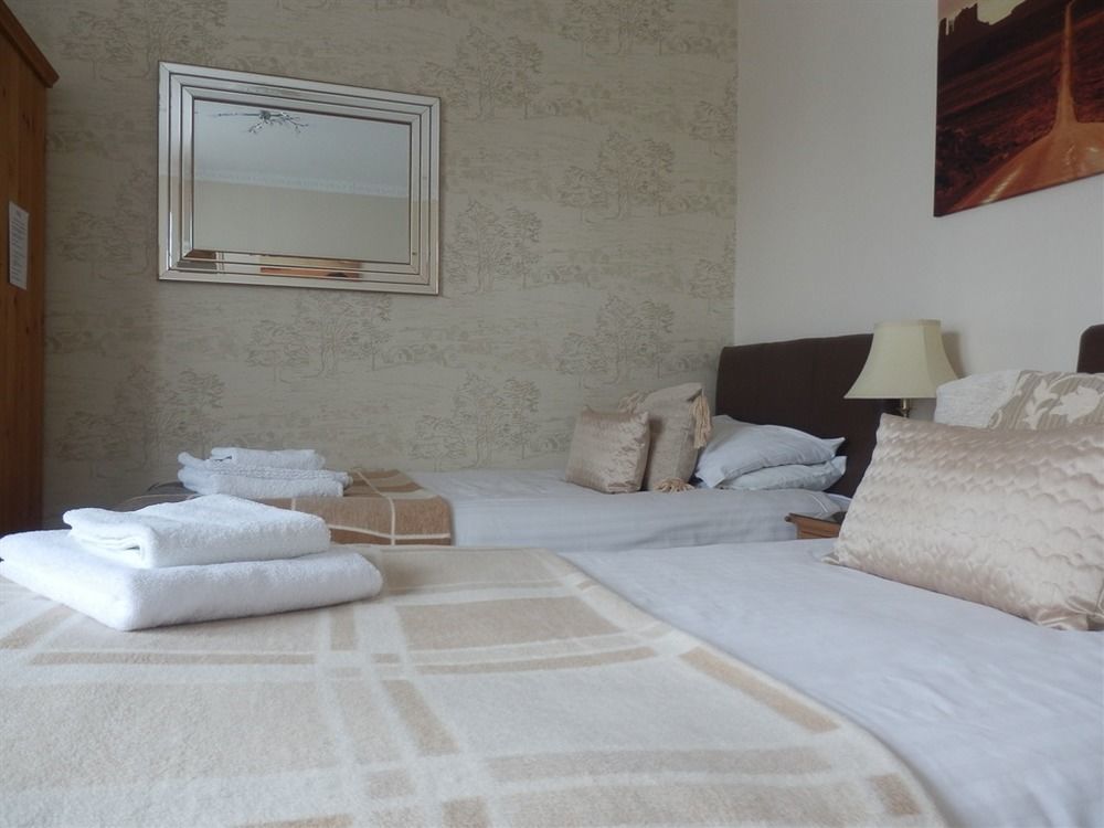 Boyne House Guest House Eastbourne Bagian luar foto