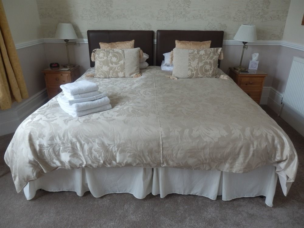 Boyne House Guest House Eastbourne Bagian luar foto