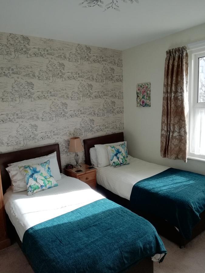 Boyne House Guest House Eastbourne Bagian luar foto