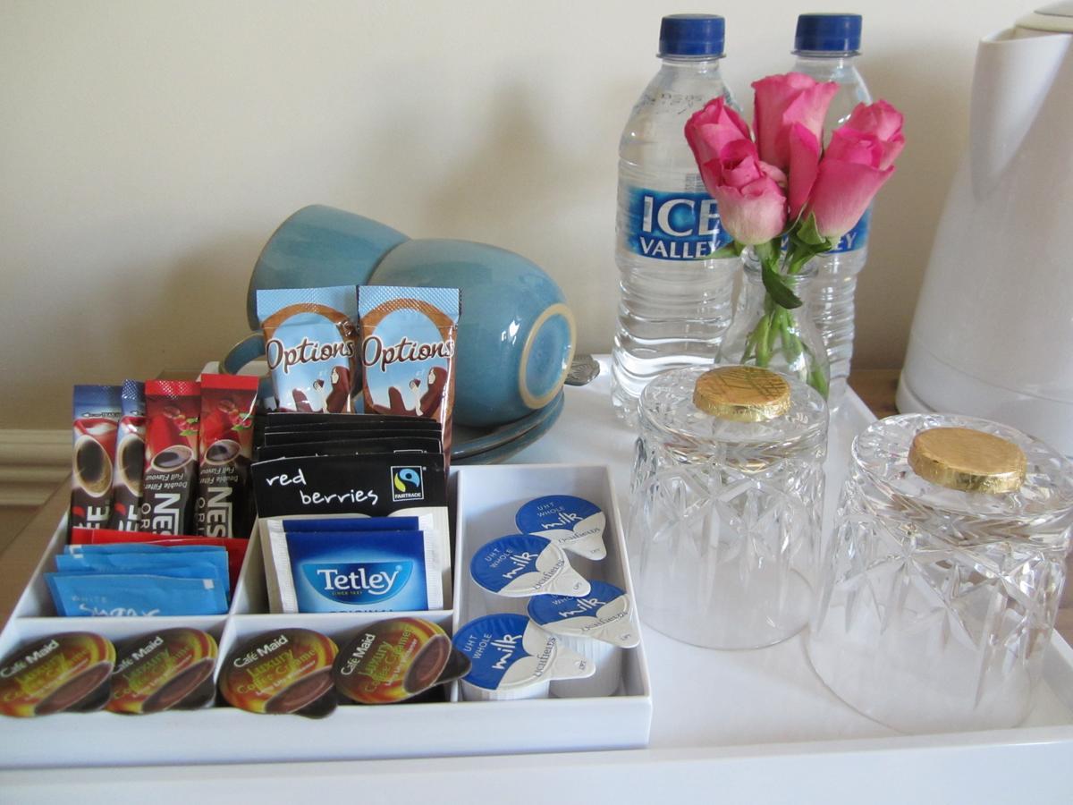 Boyne House Guest House Eastbourne Bagian luar foto