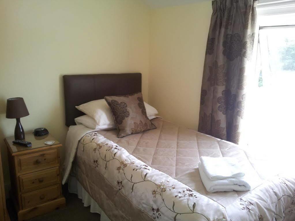Boyne House Guest House Eastbourne Bagian luar foto