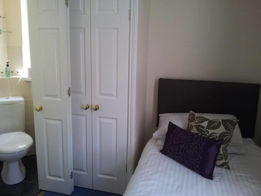 Boyne House Guest House Eastbourne Bagian luar foto