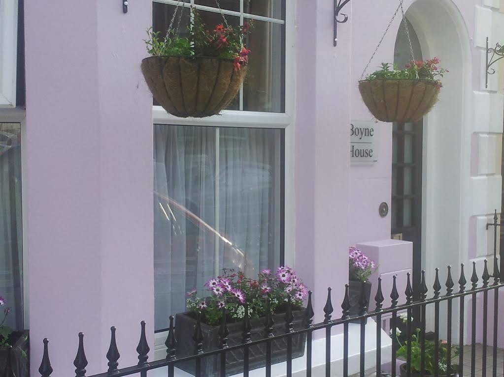 Boyne House Guest House Eastbourne Bagian luar foto