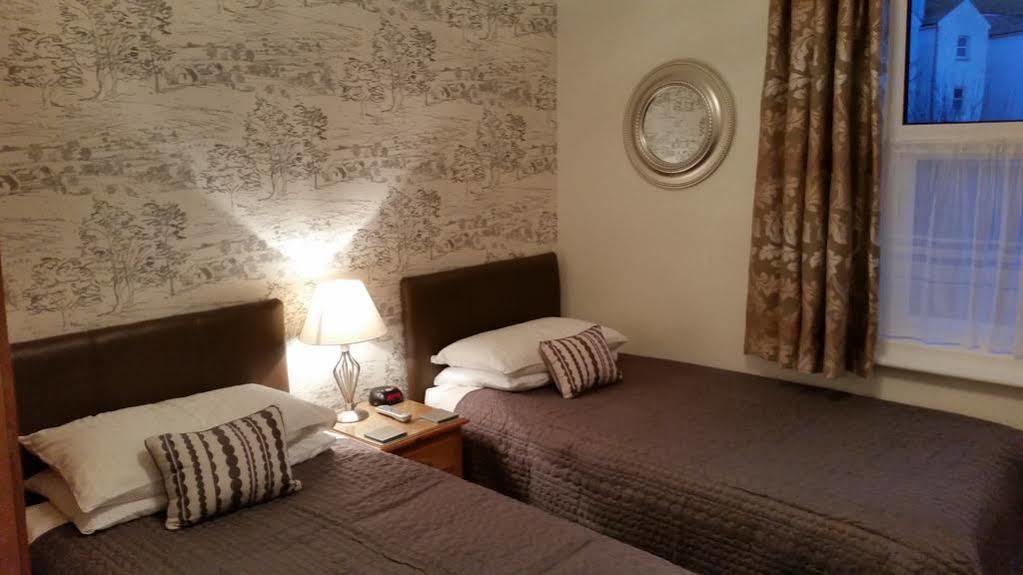 Boyne House Guest House Eastbourne Bagian luar foto